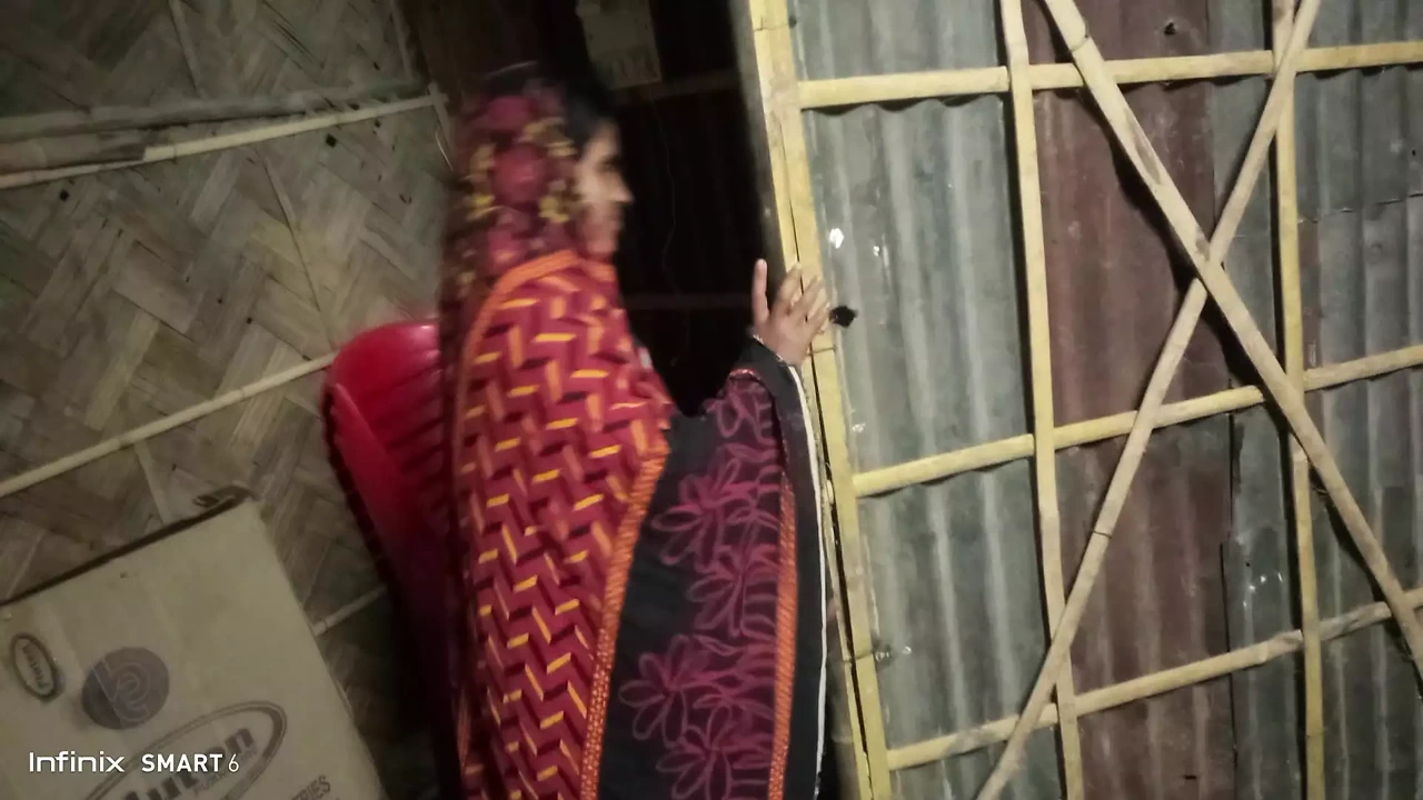 丰满的农村哥在家里做爱