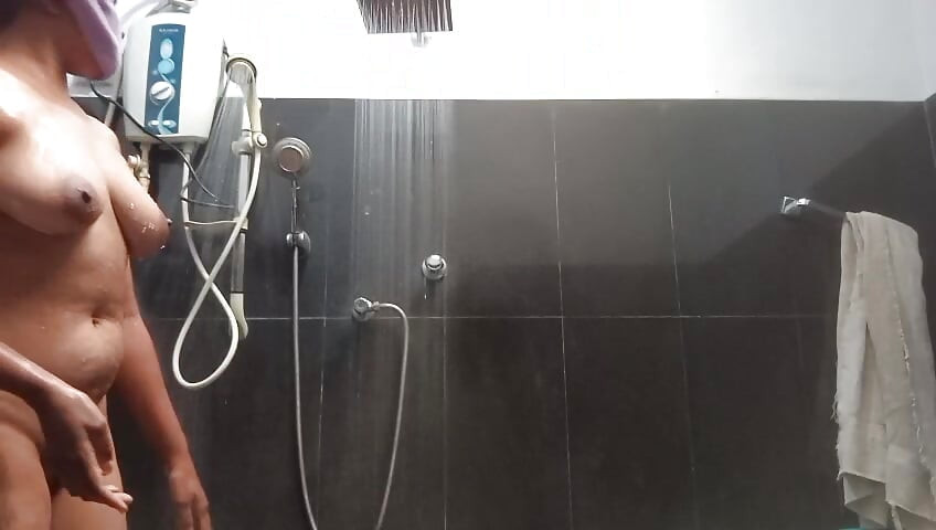 Bratr šuká přátele nevlastní sestry Když mám volný čas jsem s mojí kundičkou s velkými prsy