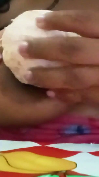 Housewife sucking off huge tits sucking tangerine | Clip 1