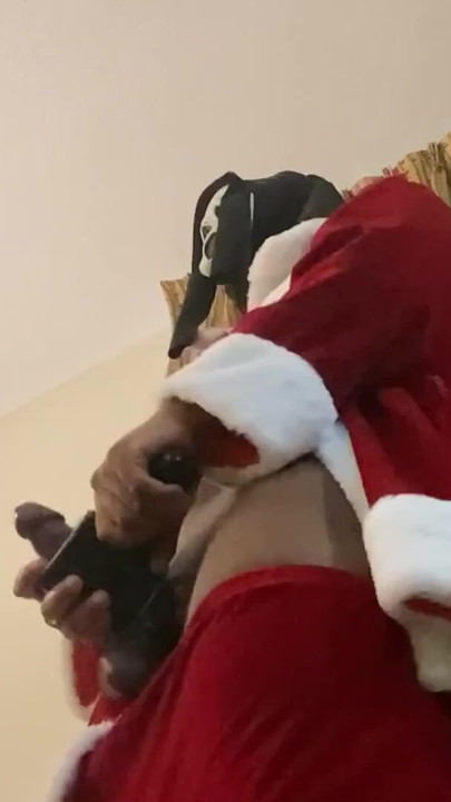 Naughty Santa Claus Jerking Out A Moaning Cumshot While Wearing A Ghostface Mask | Clip 1