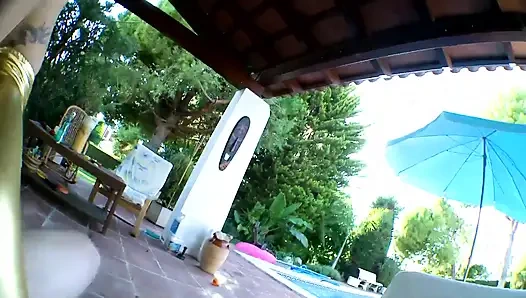 Sarışın hatun soyunarak sert sikişiyor