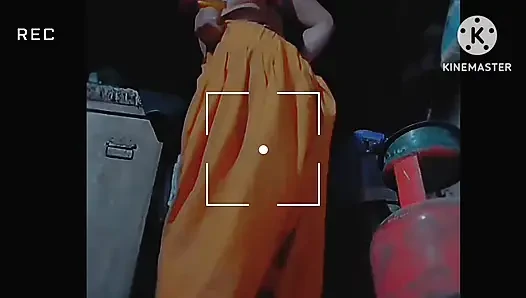 Gadis kampus desa itu merekam video masturbasi gadis mudanya.