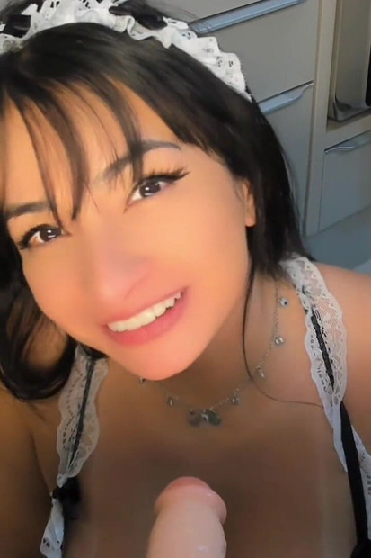 Roleplay Hot Latina Maid Gives a Blowjob for a Higher Salary