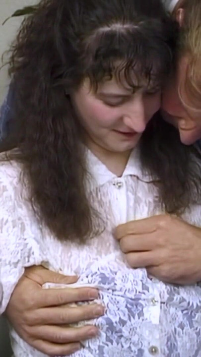 Authentic retro casting: Experienced MILF from Hamburg | Clip 1