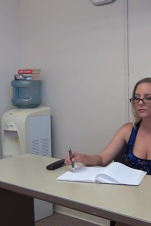 Lisa 과대 광고 특집으로 따먹히는 나쁜 소년