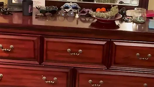 Milf tetangga adalah istri yang baik