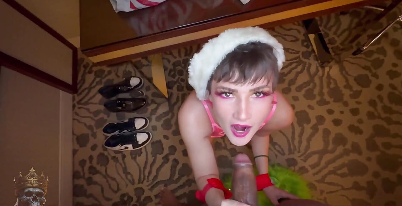 Ahanu Reed Gives the Grinch a Sloppy Blowjob