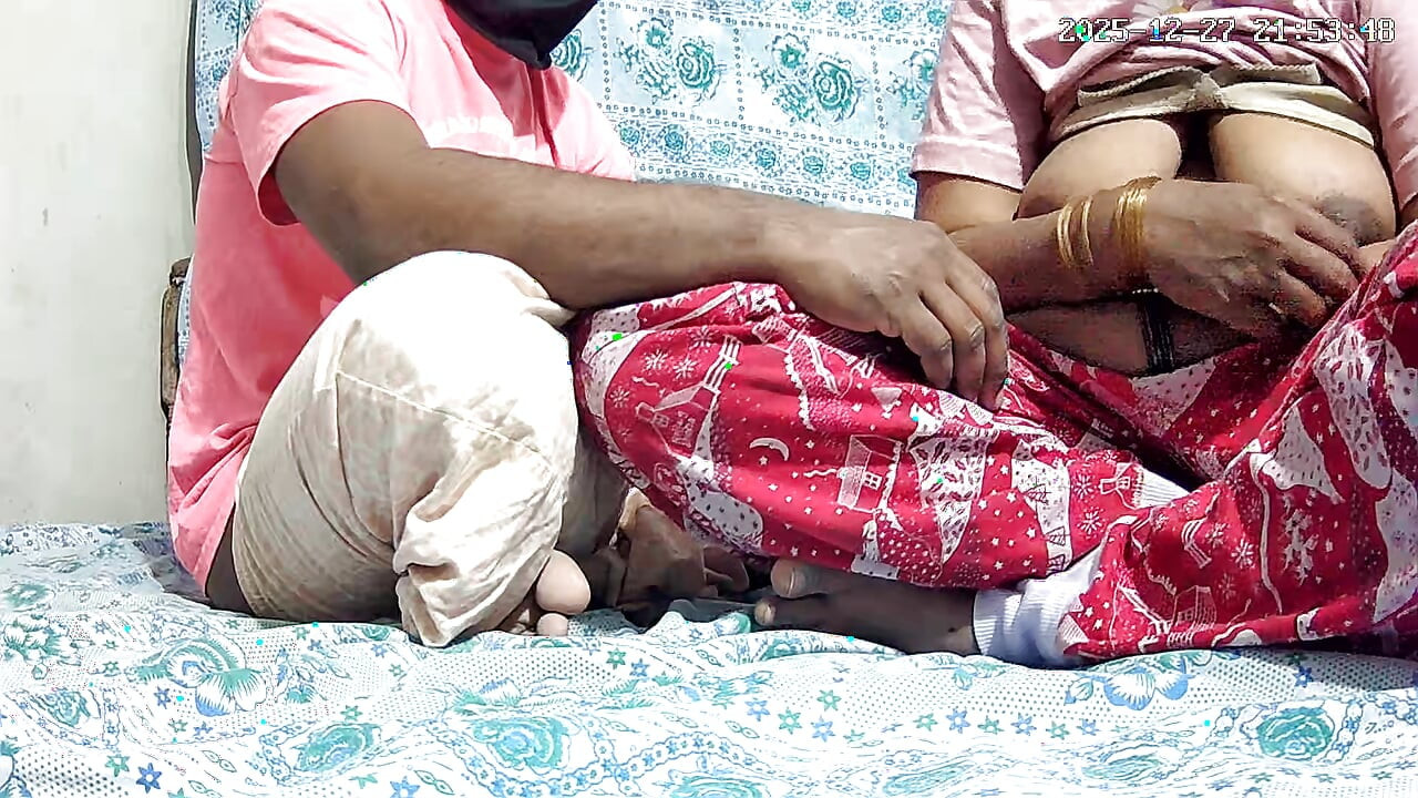 義理の妹が予告なしに私の部屋に入ってくる...そして私たちは5人とセックスすることになる