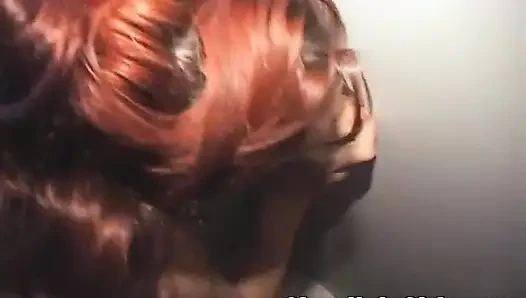 Geezer si cewek nakal di las vegas lagi asik nyepong kontol raksasa pria kulit hitam!