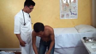 Médico fetiche los asiáticos alex y argie