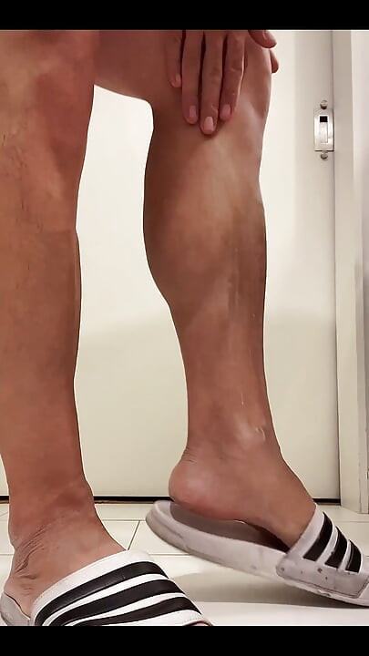 I forgot to put lotion, so I’ll have to do this again