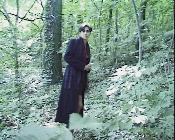 Beautiful French babes sharing fat rod in a hot anal threesome