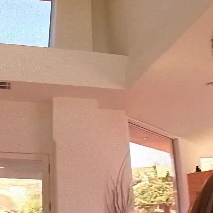 Quente loira gata recebe apaixonadamente lambida e dedada