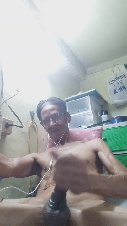 longing for my wife im in jerking mode | Clip 1