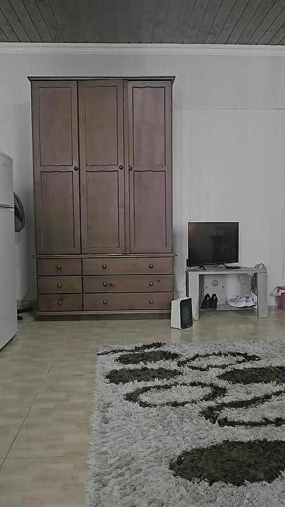 MILF Masturbates Herself After a Shower