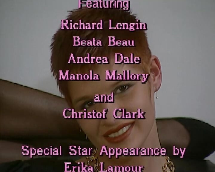 クラークは美しさに会う。