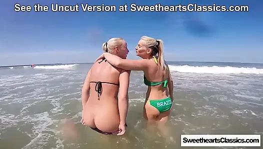 Surfen ist up! 4 lesbische süße cruisen bei SweetheartsClassics