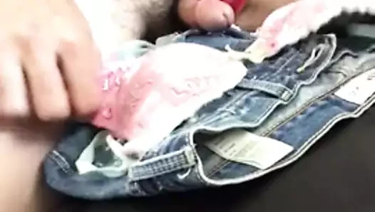 Sevimli sutyen ve kot şort kullanma birden fazla cum