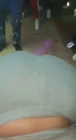 Трахаю по этой заднице