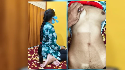 Lifting both legs of the girlfriend. Girlfriend fucked mercilessly