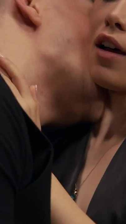 NOIR4K. Genç çiftin romantik seksi | Klip 2