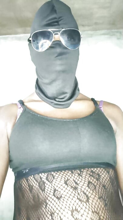 Indian TS Azzy Enjoyed The Beautiful Moment Of Anal Sissygasm With Dildo