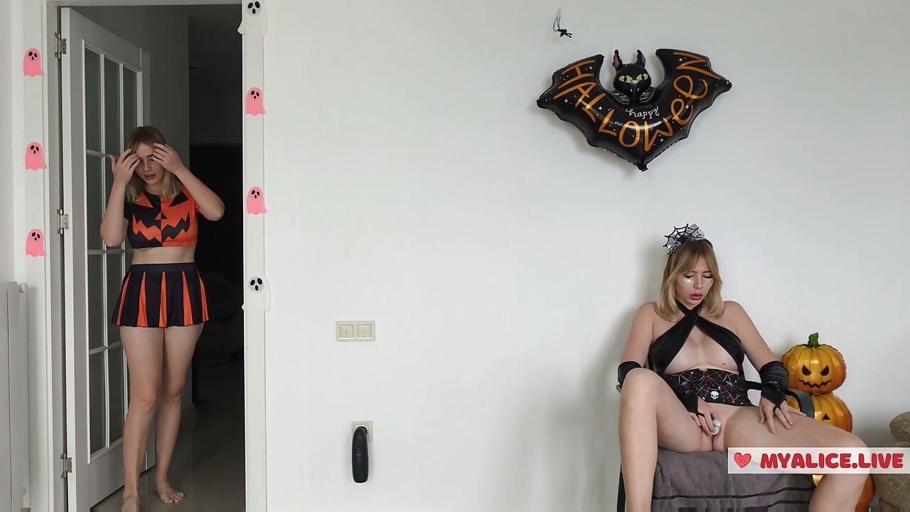 My Lesbian Step Sister's - I Invited Her Over, But First, I'm Gonna Squirt From Dildo & Vibrator