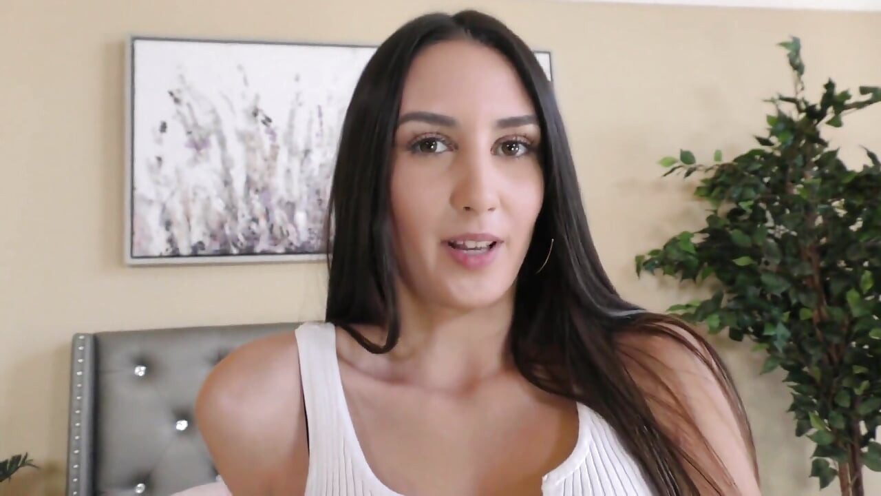 Brunette Natalia Nix Spreads Her Legs for Her Stepdaddy
