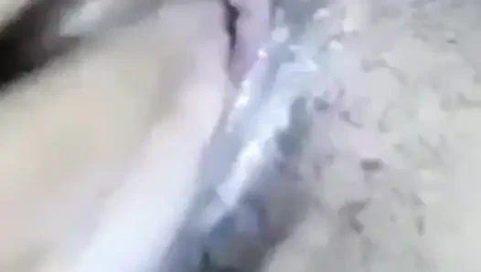 Sarı elbiseli kız çıplak video