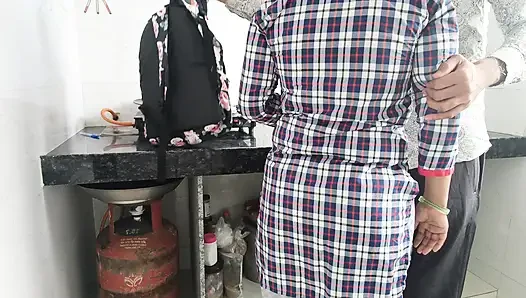 Video seks pertama gadis sekolah India