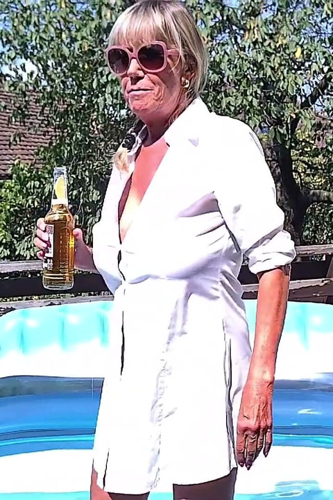 Dirtymilftina Fuck Me in the Pool