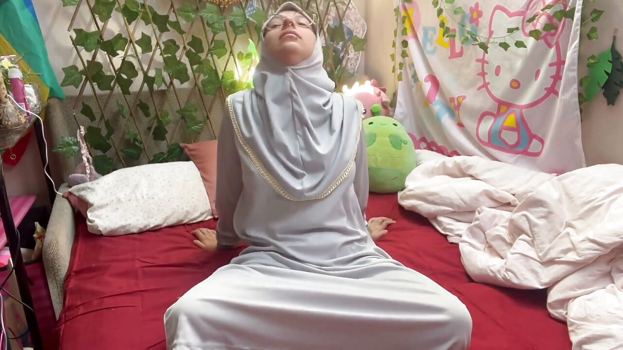 Yoga in Hijab Day 19