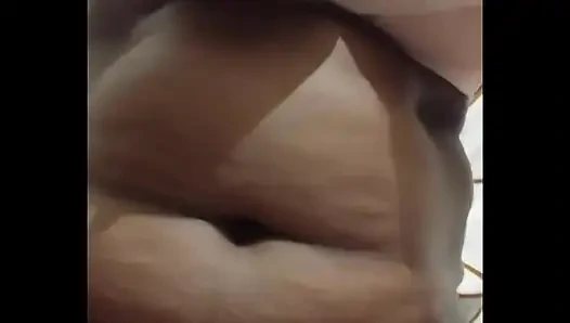 Очень красивая тамильская бхабхи жаждла большого члена