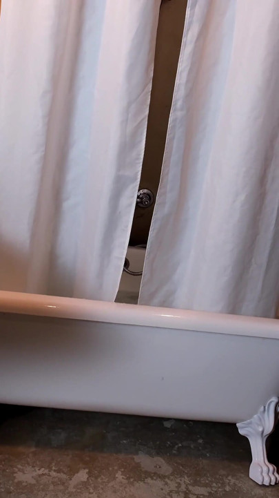 Orgasm in the Bathtub!
