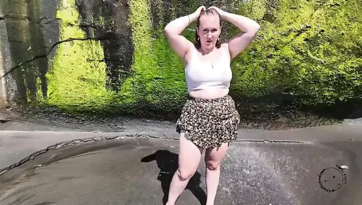 Shimmering Sands, A Breathtaking Waterfall And A Mind-Blowing Orgasm!