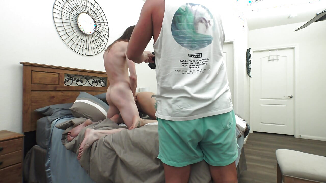 Dietro le quinte della ripresa anale di una milf tabù