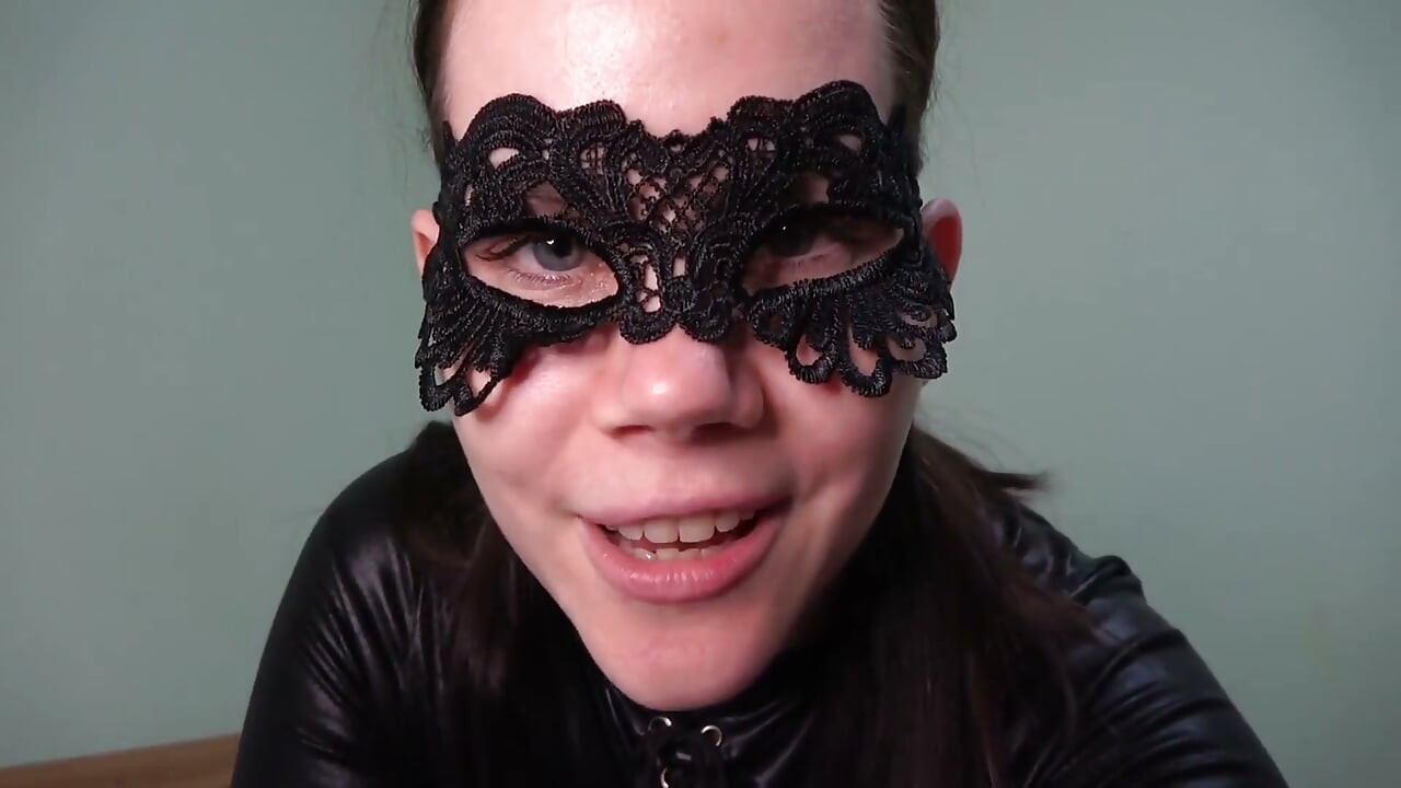 Catwoman Playing with a Mouse in POV