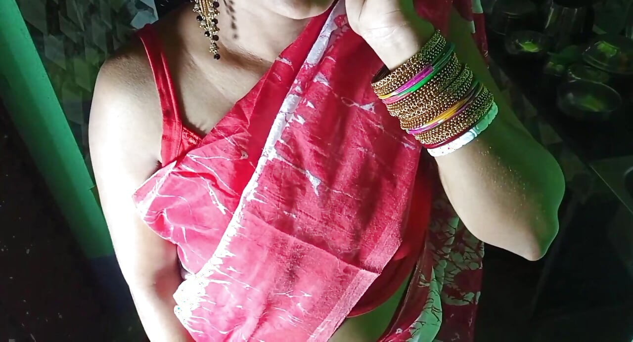 zomato boy who came to deliver food was tricked and got xxx pussy fucked
