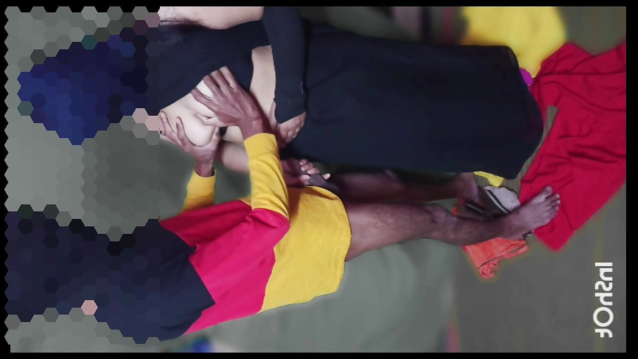 Mulher de sexo duro queimando com pênis cheio na boca Lady Baby Kiss Madhuri Bhabhi Hardcore