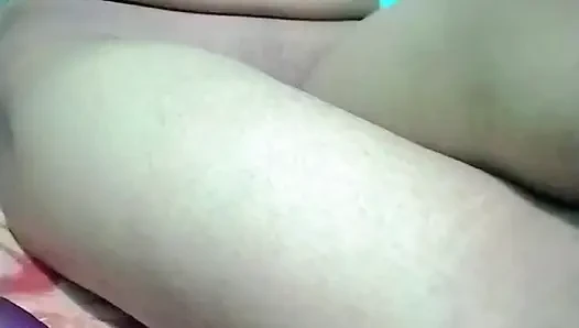 Meri sexi bhabhi ne apni    khubsurat chut me dala bhot bada brinjal or dal ke bohot maze liya jisko bhi maze leni ho aa jao shbi log
