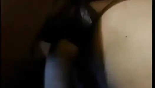 İki Amish delikanlı esmerle ırklararası seks yapıyor ve götünü sikiyor