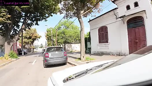 Dia tidak bisa membayar hutangnya.. Jadi dia menawarkan tubuhnya
