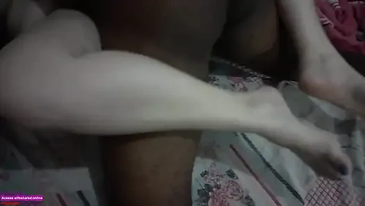 Memek istri terlalu sempit