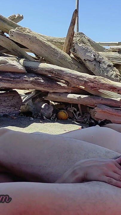 Risky Blowjob on the Canary Beach – Almost caught - MissCreamy | Clip 1