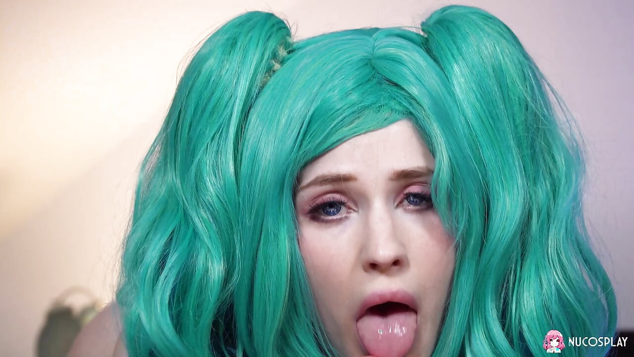 Nikki Hill สาวร่านเงี่ยนซุกซนเย็ดกับของเล่นใหญ่