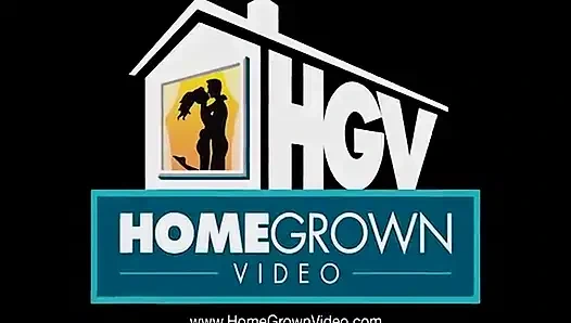 Tukang pipa berbaring di dalam brooke