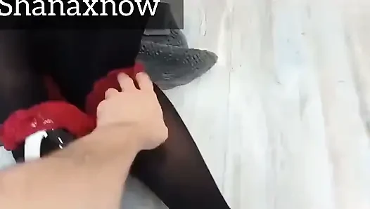 Sürtük esmer genç kızın kırmızı iç çamaşırlı yüzüne boşalma mükemmel sakso sikişi. Shanaxnow