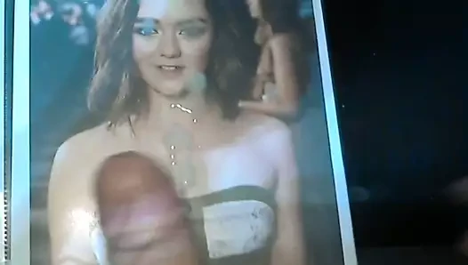 Maisie williams boşalmak haraç #1