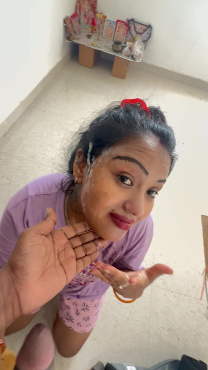 Blowjob mall out face