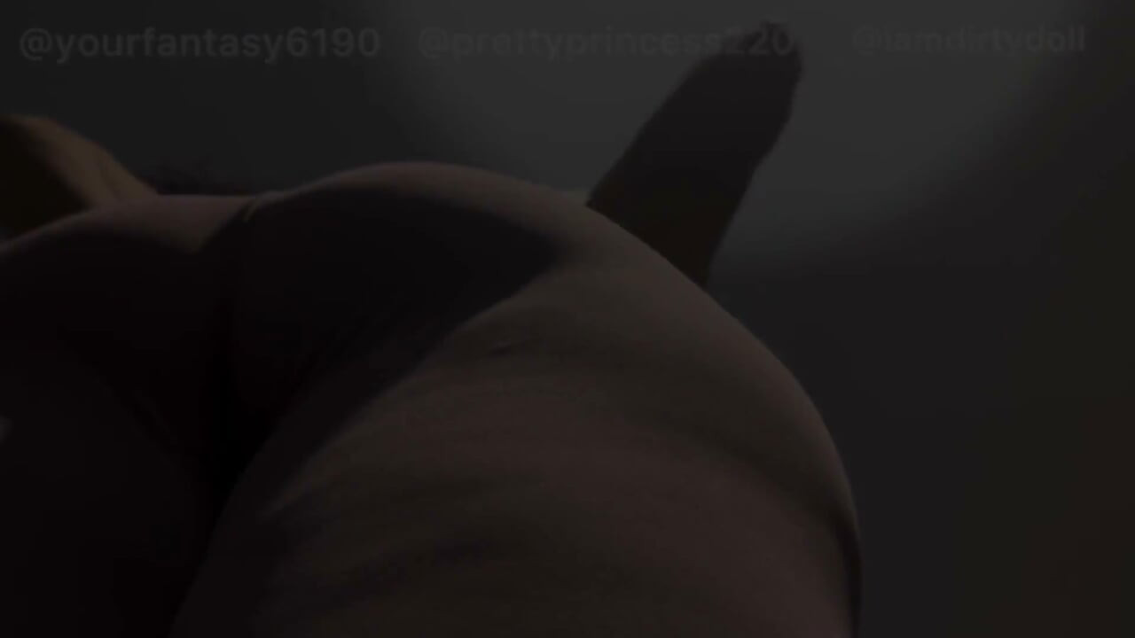 3 Big Botty Girls Fart on You in Leggings